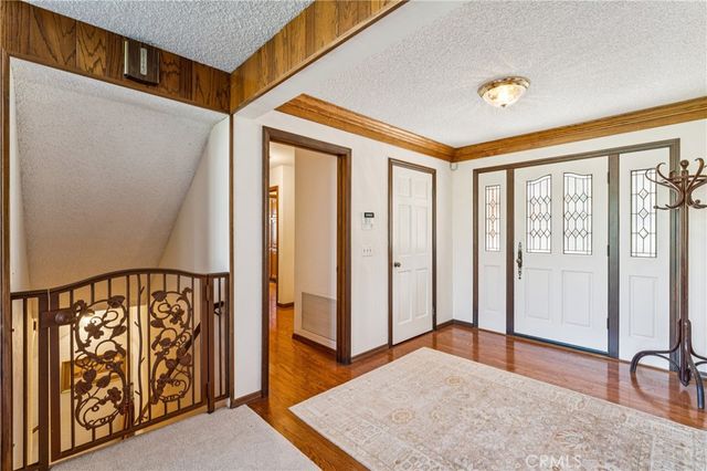 524 Golf Course Road, Lake Arrowhead, CA 92352