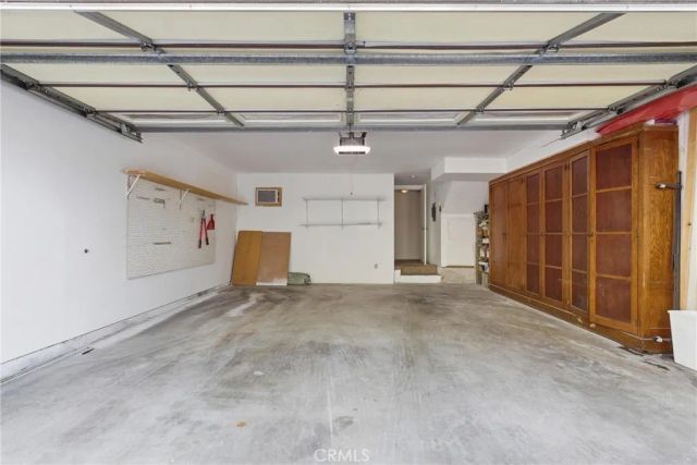 7802 Via Tortona, Burbank, CA 91504
