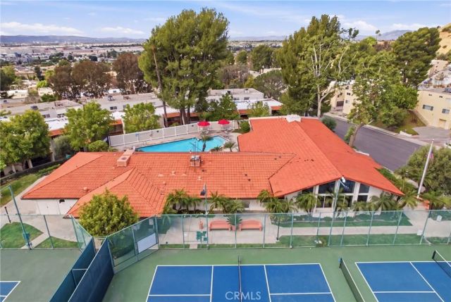 7802 Via Tortona, Burbank, CA 91504