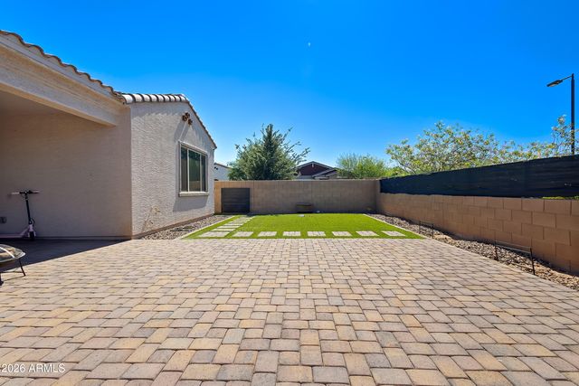 9209 W Wilow Bend Lane, Phoenix, AZ 85037