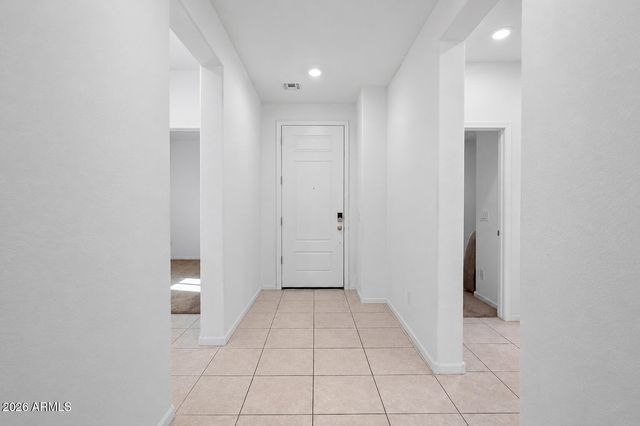 9209 W Wilow Bend Lane, Phoenix, AZ 85037