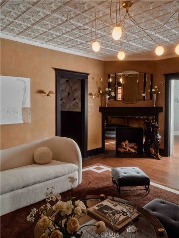 7148 Marshfield, Los Angeles, CA 90046