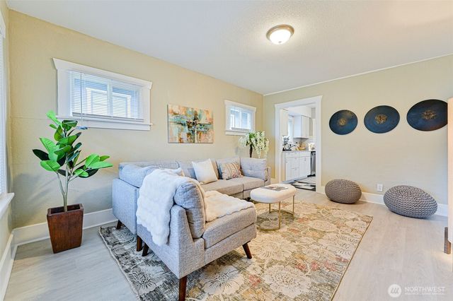 420 E 46th Street, Tacoma, WA 98404