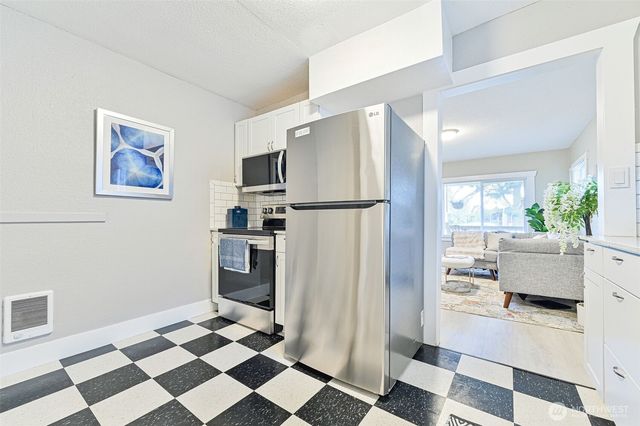 420 E 46th Street, Tacoma, WA 98404