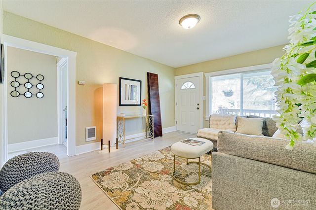 420 E 46th Street, Tacoma, WA 98404