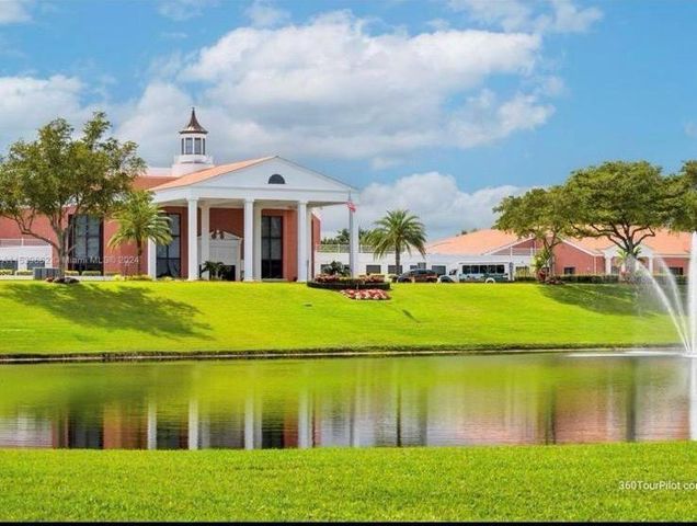 72 Westbury C 72, Deerfield Beach, FL 33442