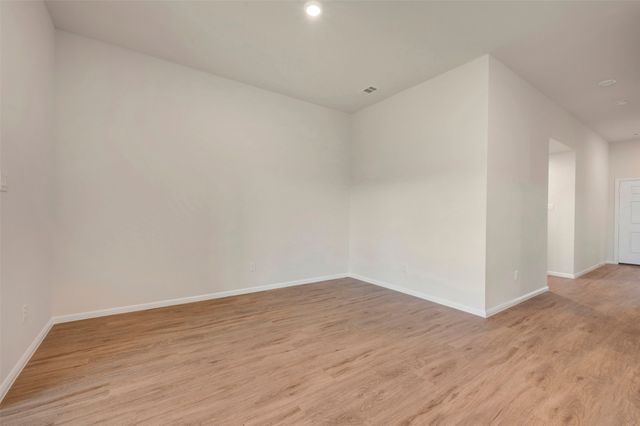 1020 Tarryhill Drive, Crowley, TX 76036