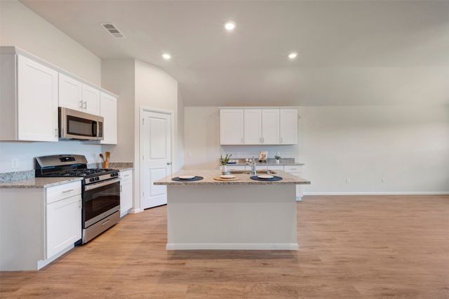 1020 Tarryhill Drive, Crowley, TX 76036