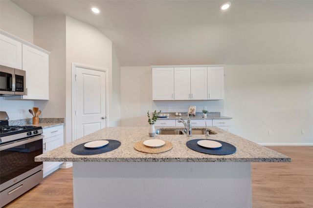 1020 Tarryhill Drive, Crowley, TX 76036