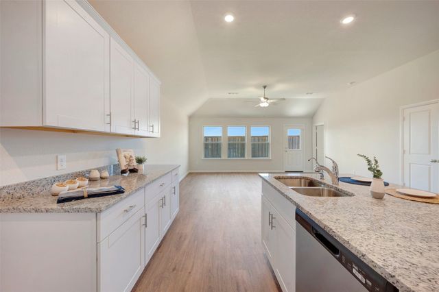 1020 Tarryhill Drive, Crowley, TX 76036