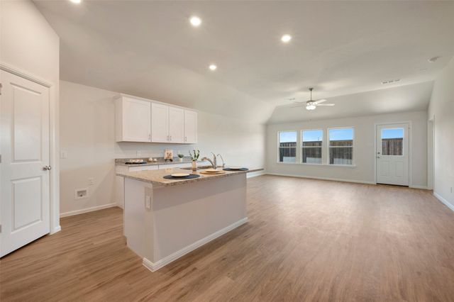 1020 Tarryhill Drive, Crowley, TX 76036