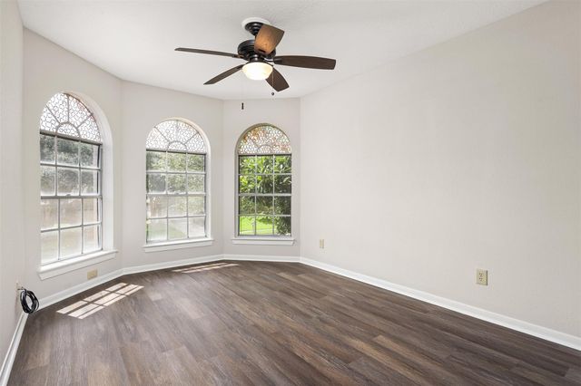 714 Regency Court, Friendswood, TX 77546