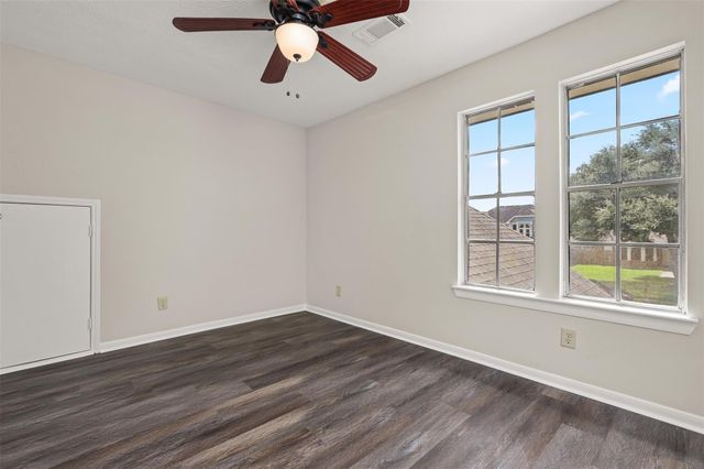 714 Regency Court, Friendswood, TX 77546