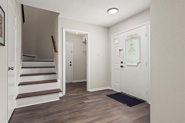 714 Regency Court, Friendswood, TX 77546
