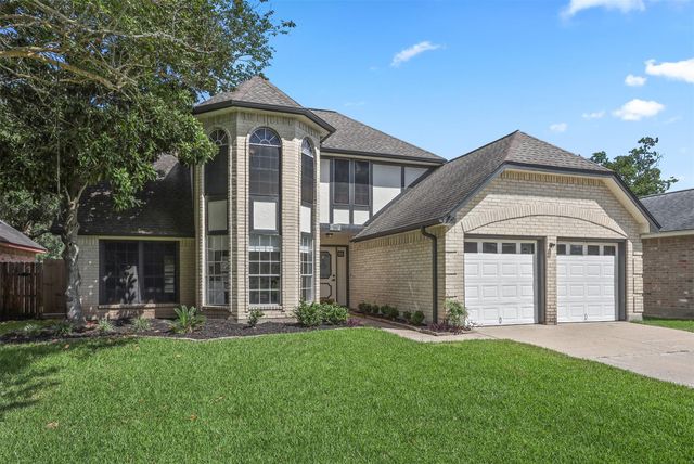 714 Regency Court, Friendswood, TX 77546