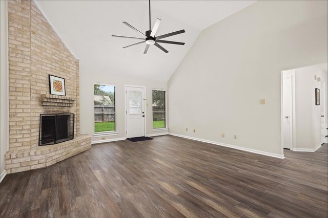 714 Regency Court, Friendswood, TX 77546
