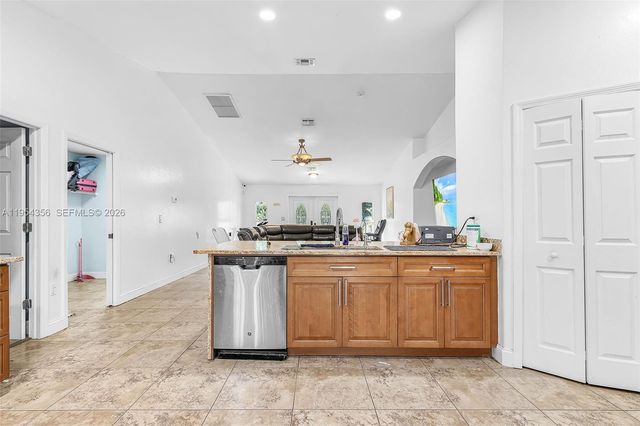 539 Summit Ave S, Lehigh Acres, FL 33974