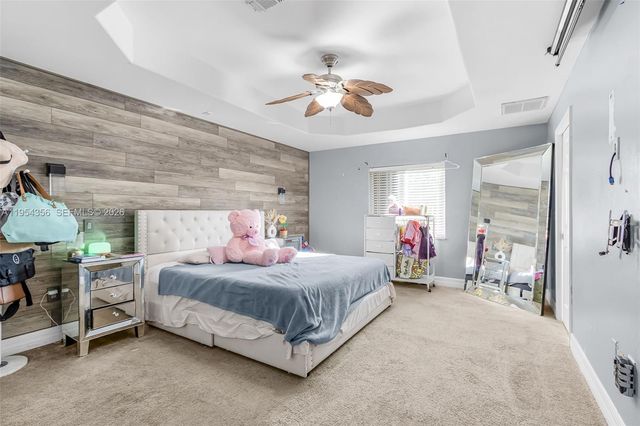 539 Summit Ave S, Lehigh Acres, FL 33974