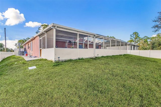 539 Summit Ave S, Lehigh Acres, FL 33974