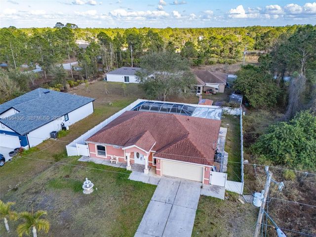 539 Summit Ave S, Lehigh Acres, FL 33974