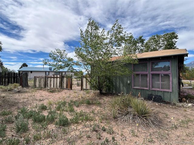 319 Palisade Ct, Crestone, CO 81131