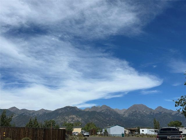 319 Palisade Ct, Crestone, CO 81131