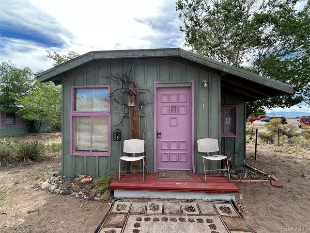 319 Palisade Ct, Crestone, CO 81131