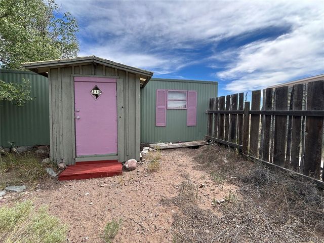 319 Palisade Ct, Crestone, CO 81131