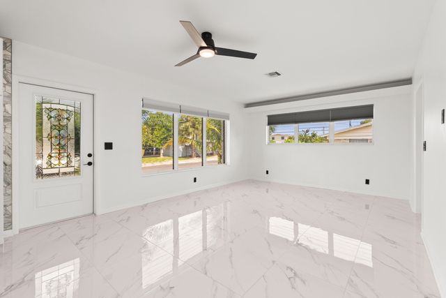 1428 N M Street, Lake Worth, FL 33460