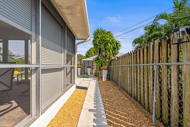 1428 N M Street, Lake Worth, FL 33460