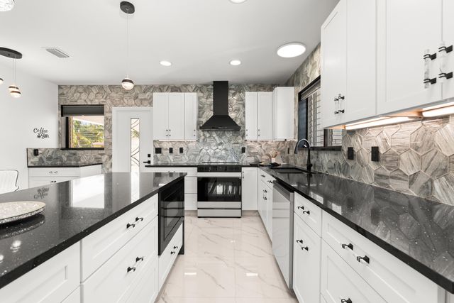 1428 N M Street, Lake Worth, FL 33460