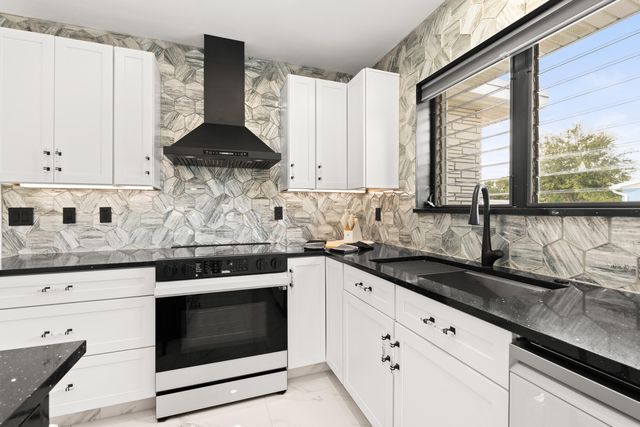 1428 N M Street, Lake Worth, FL 33460