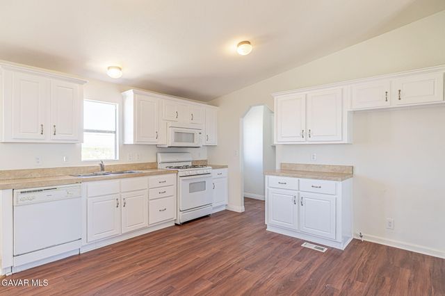 26321 Olanche Street, Mojave, CA 93501