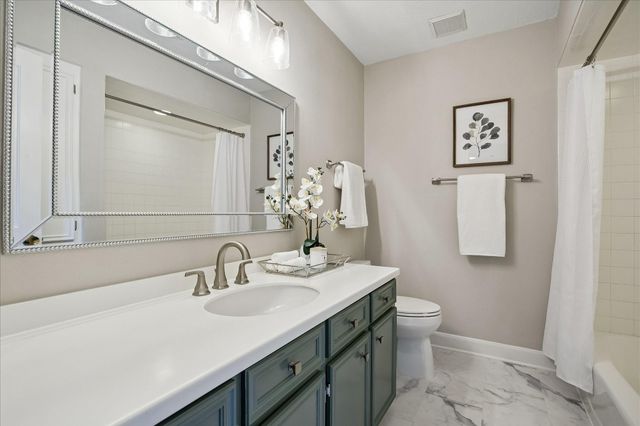 6411 Buffalo Speedway, West University Place, TX 77005