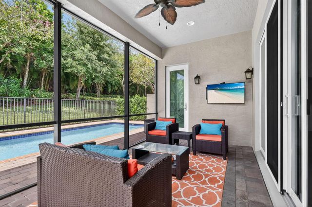 8299 Arabian Range Road, Boynton Beach, FL 33473
