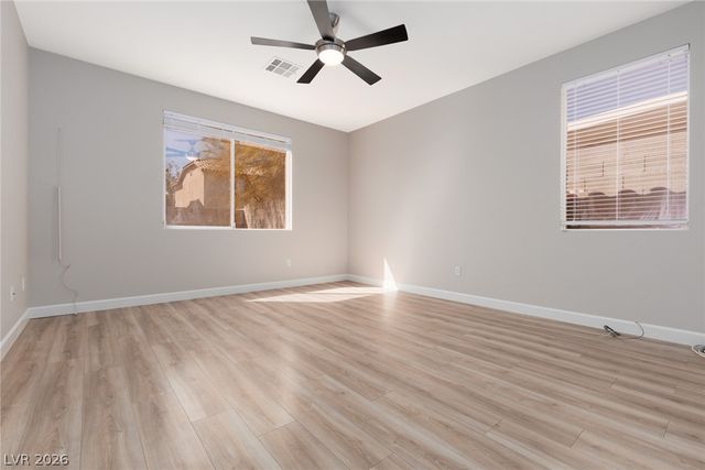 9425 Sparkling Waters Avenue, Las Vegas, NV 89129