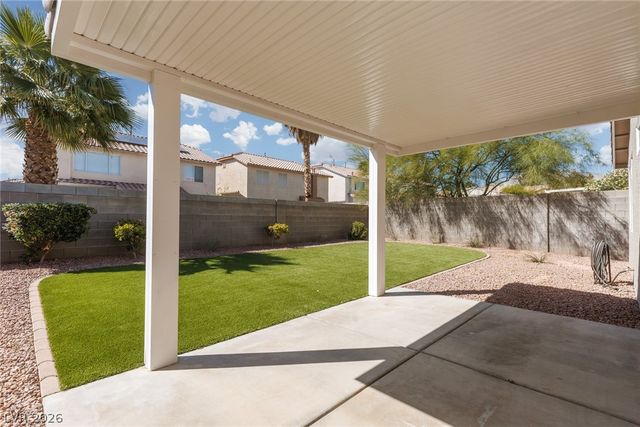 9425 Sparkling Waters Avenue, Las Vegas, NV 89129