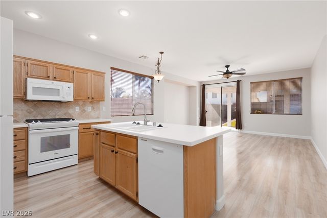 9425 Sparkling Waters Avenue, Las Vegas, NV 89129