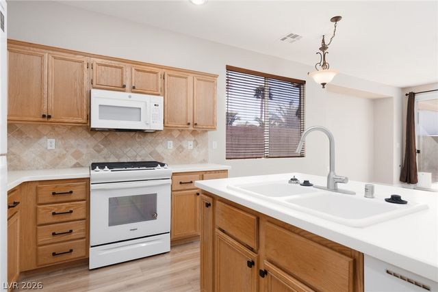 9425 Sparkling Waters Avenue, Las Vegas, NV 89129