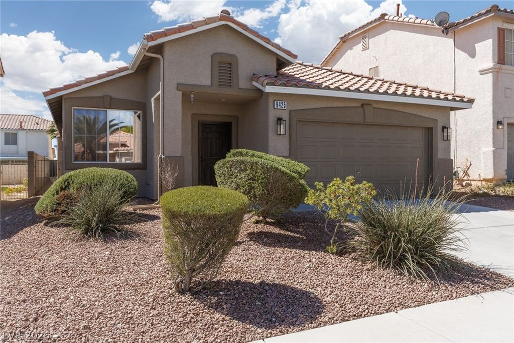 9425 Sparkling Waters Avenue, Las Vegas, NV 89129