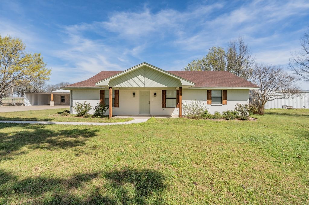 337 Travis Road, Decatur, TX 76234