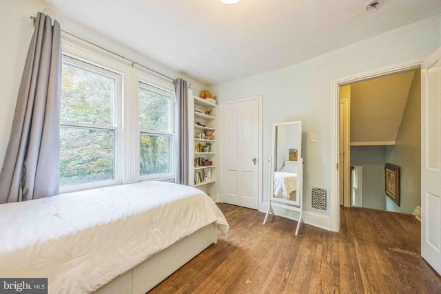 329 DICKINSON AVE, Swarthmore, PA 19081