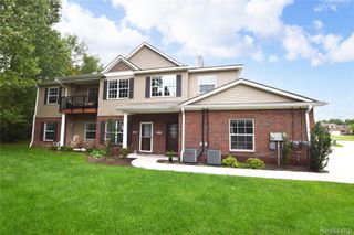 899 Watercress Lane, Fenton, MI 48430