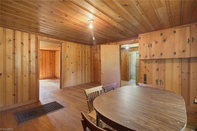 5650 Waller Road, Pfafftown, NC 27040