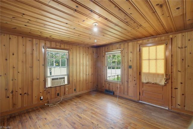 5650 Waller Road, Pfafftown, NC 27040