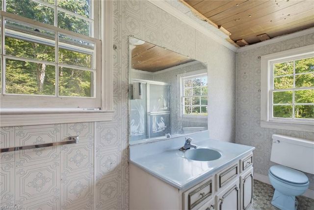 5650 Waller Road, Pfafftown, NC 27040