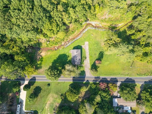 5650 Waller Road, Pfafftown, NC 27040