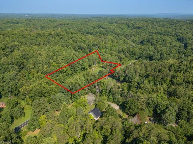 5650 Waller Road, Pfafftown, NC 27040