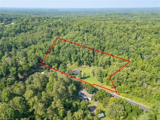 5650 Waller Road, Pfafftown, NC 27040