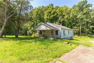 5650 Waller Road, Pfafftown, NC 27040